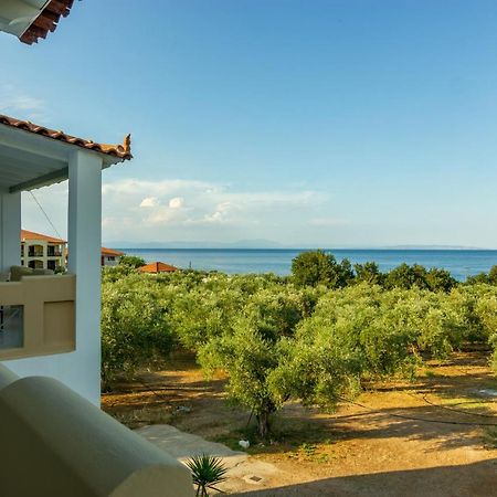 Elaionas Aparthotel Leonidio Ngoại thất bức ảnh
