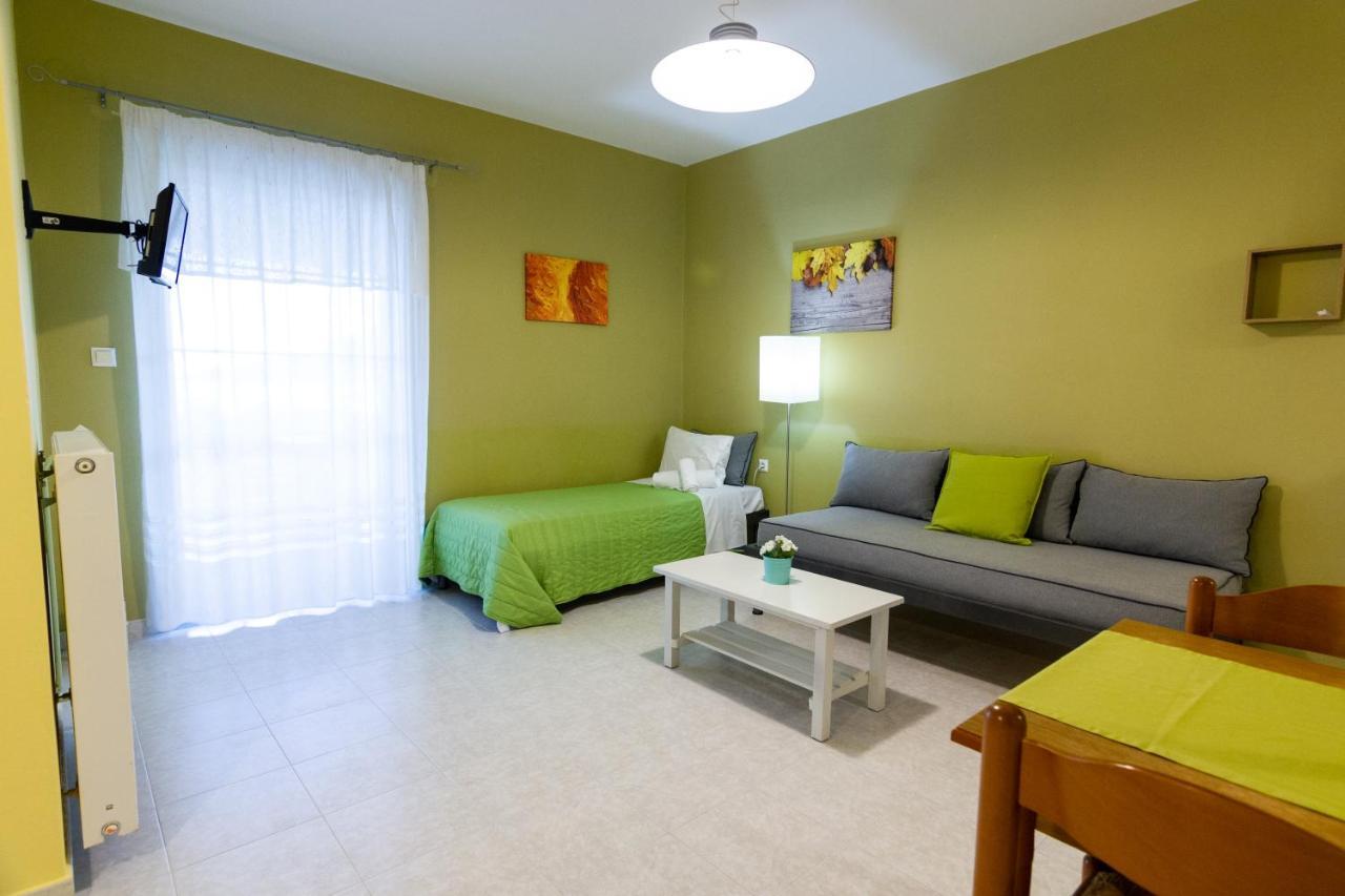 Elaionas Aparthotel Leonidio Ngoại thất bức ảnh