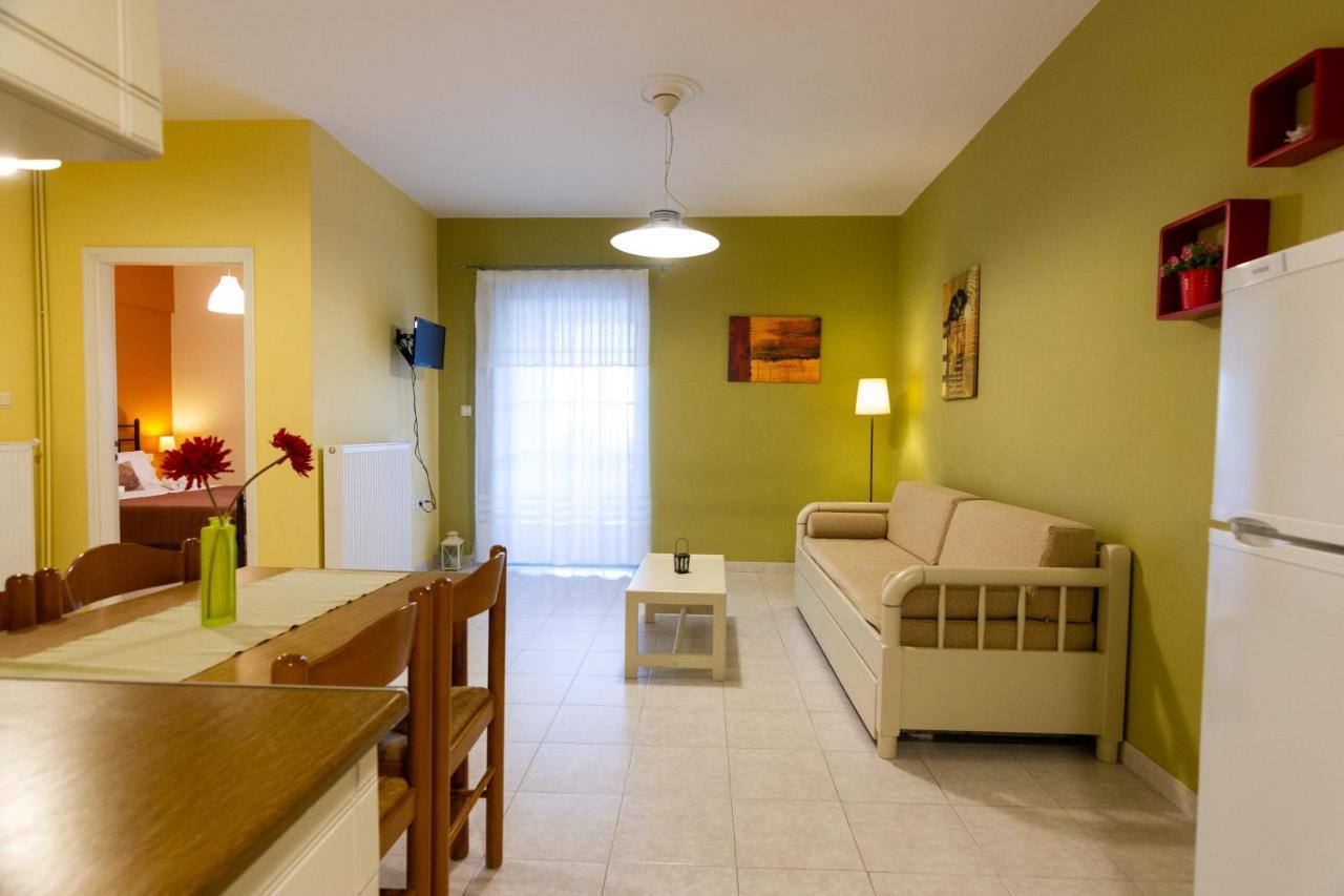 Elaionas Aparthotel Leonidio Ngoại thất bức ảnh